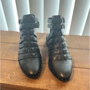 Steve Madden Steven Fisherman Sandals